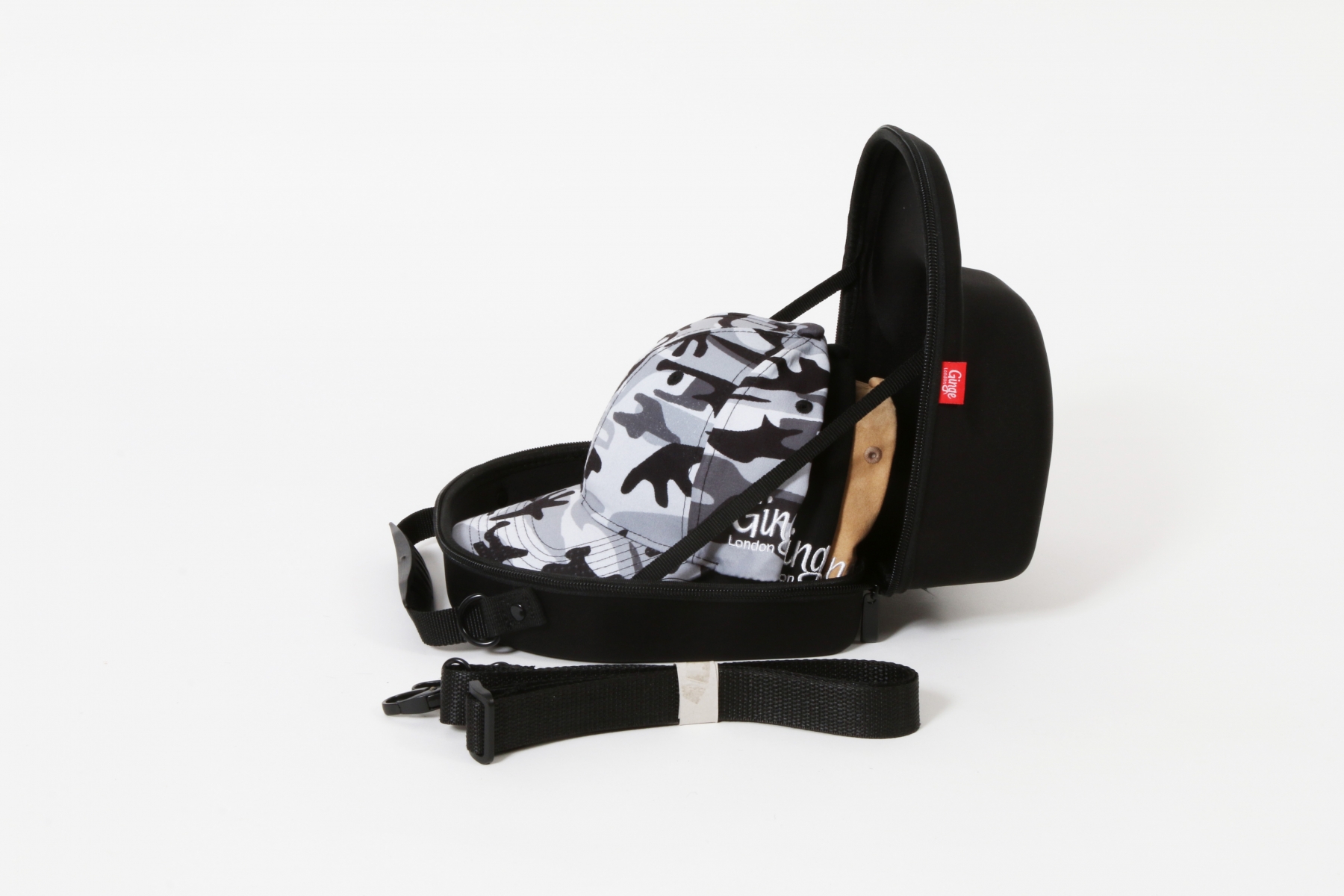 Cap Carry Case With All 3 Baseball Caps Accessories